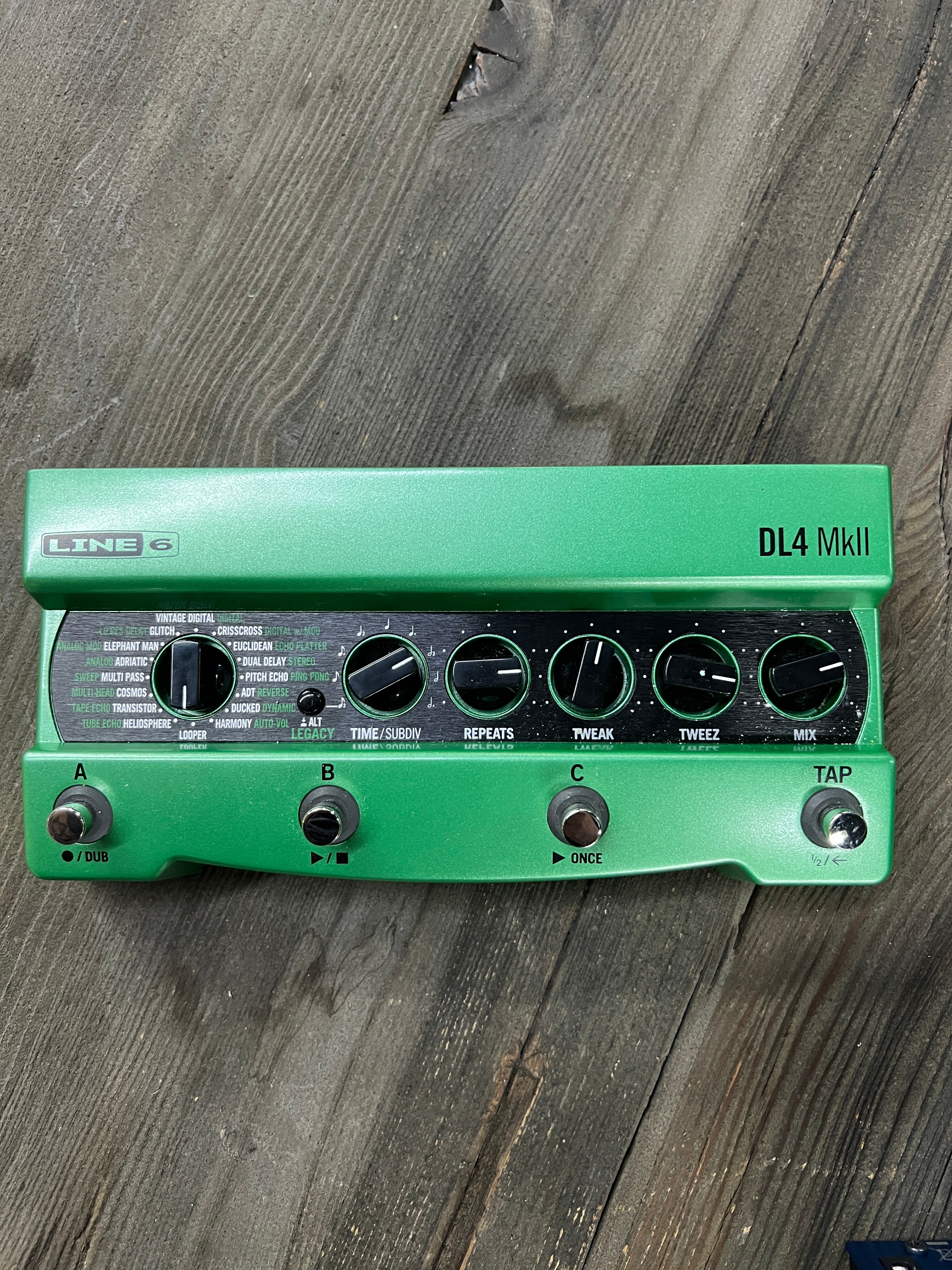 USED Line 6 DL4 Delay Pedal