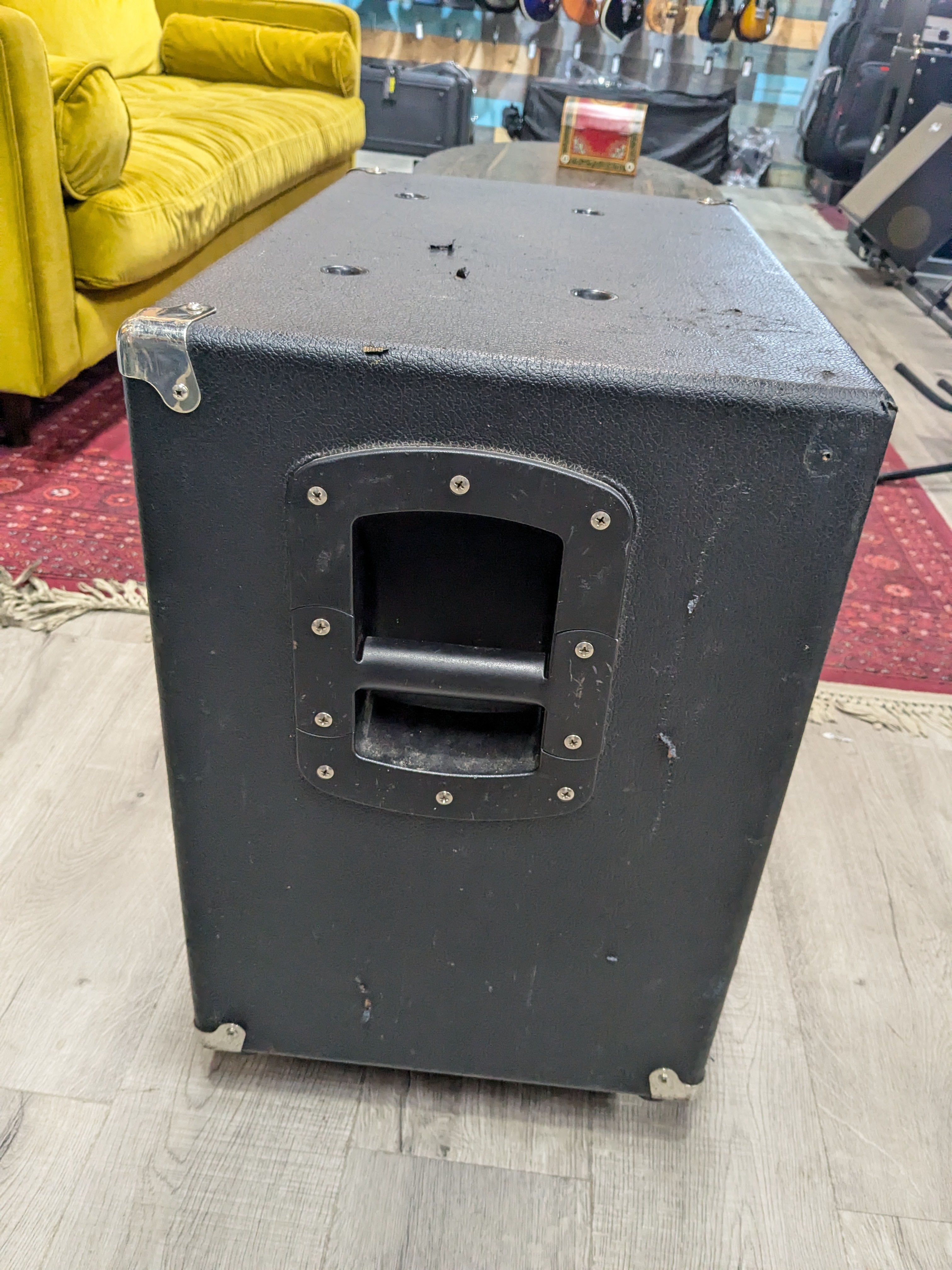 USED Rumble 115 Cabinet, Black/Silver