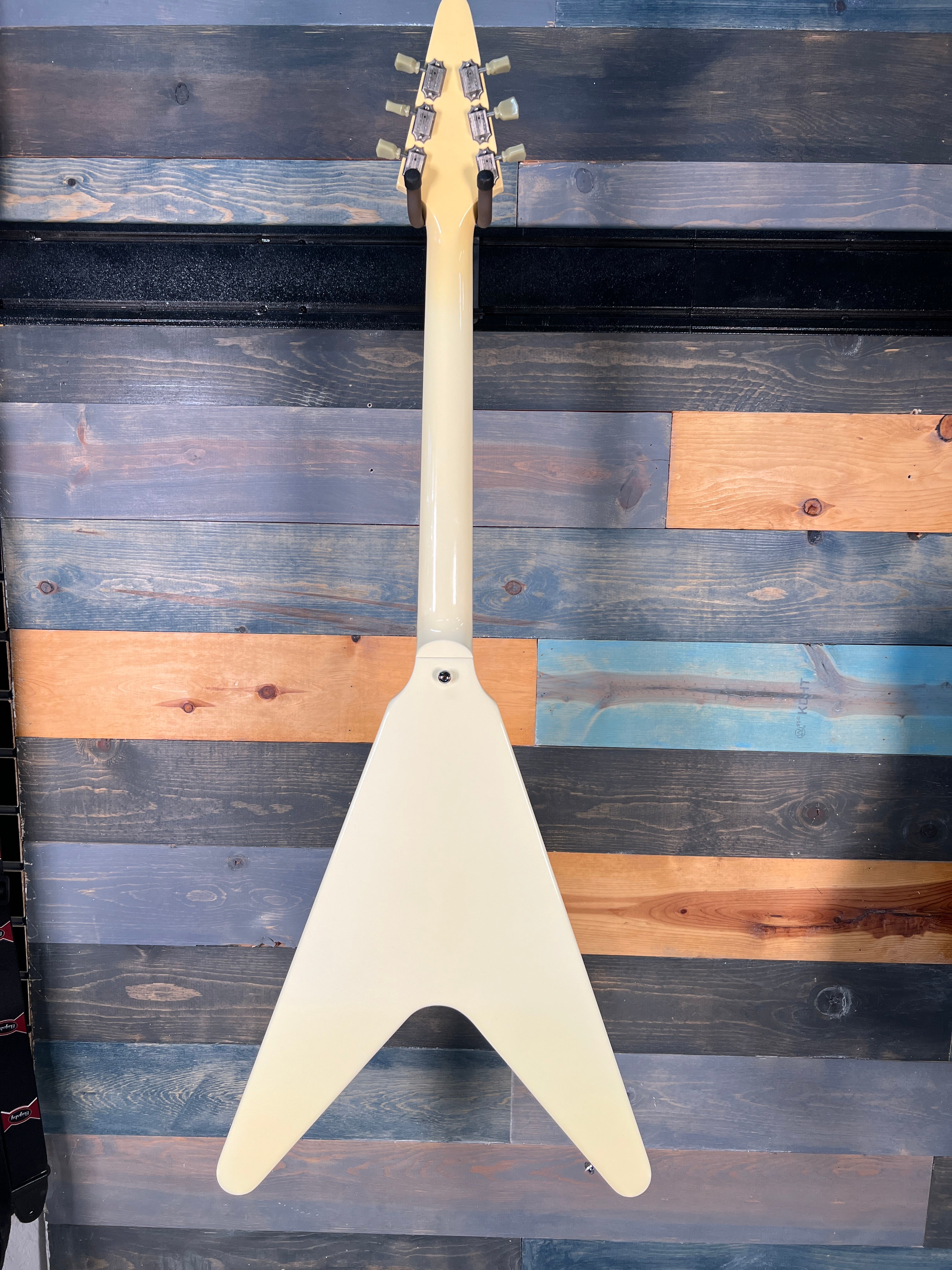 USED 2008 Gibson Flying V - Alpine White EMG HET SET