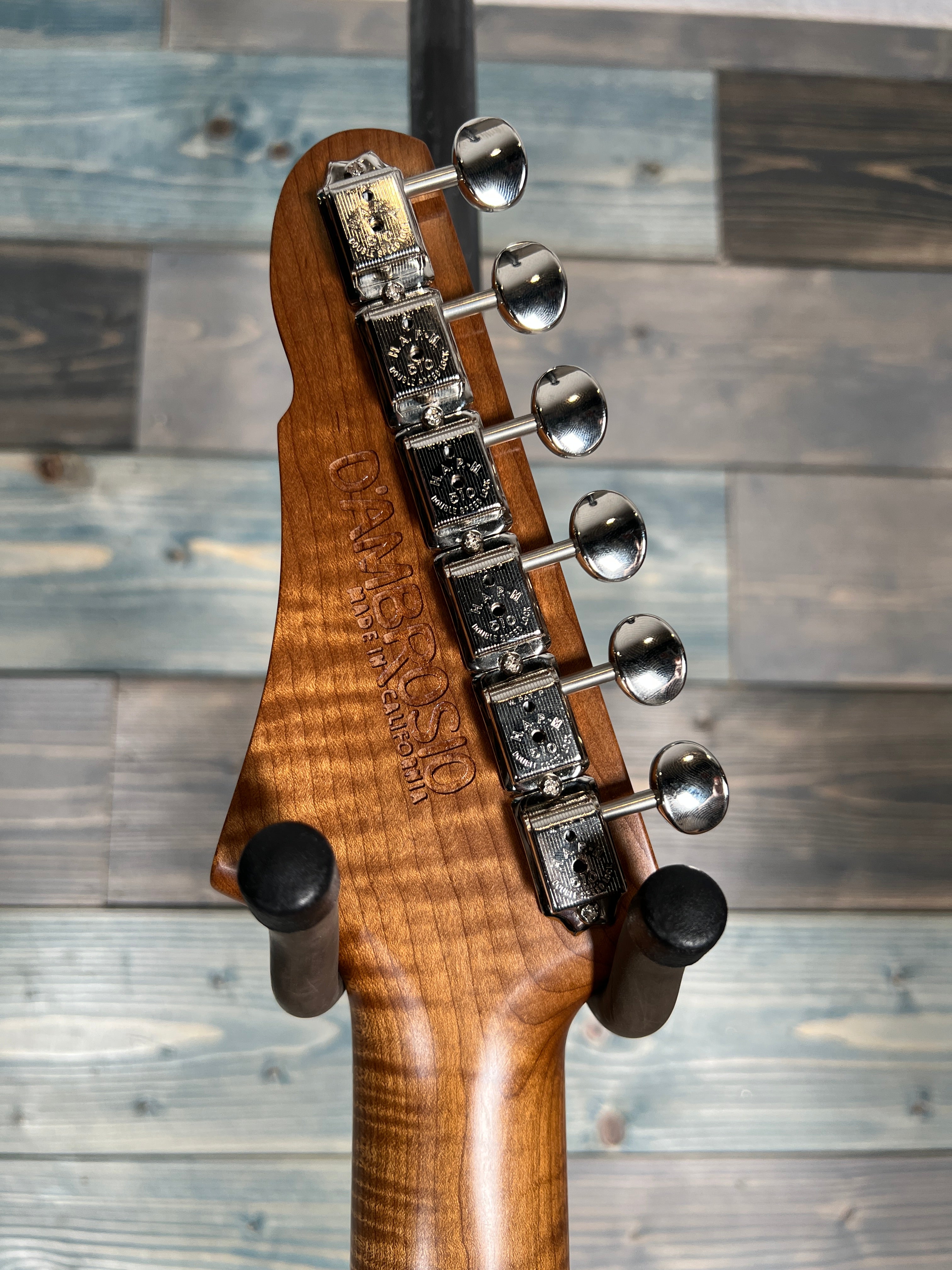 Eastman D'Ambrosio Series DC '54 Electric Guitar - Vintage White