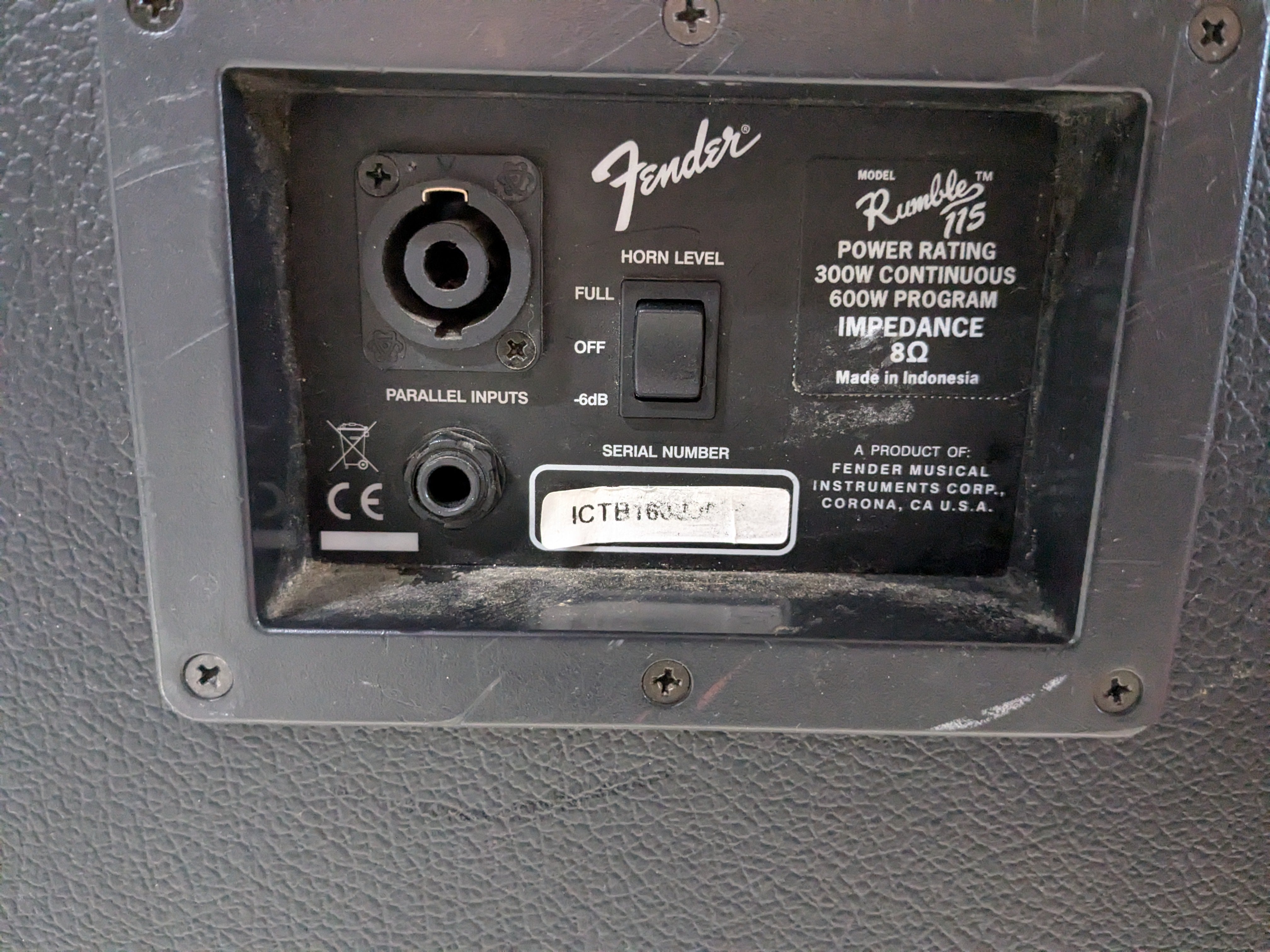 USED Rumble 115 Cabinet, Black/Silver