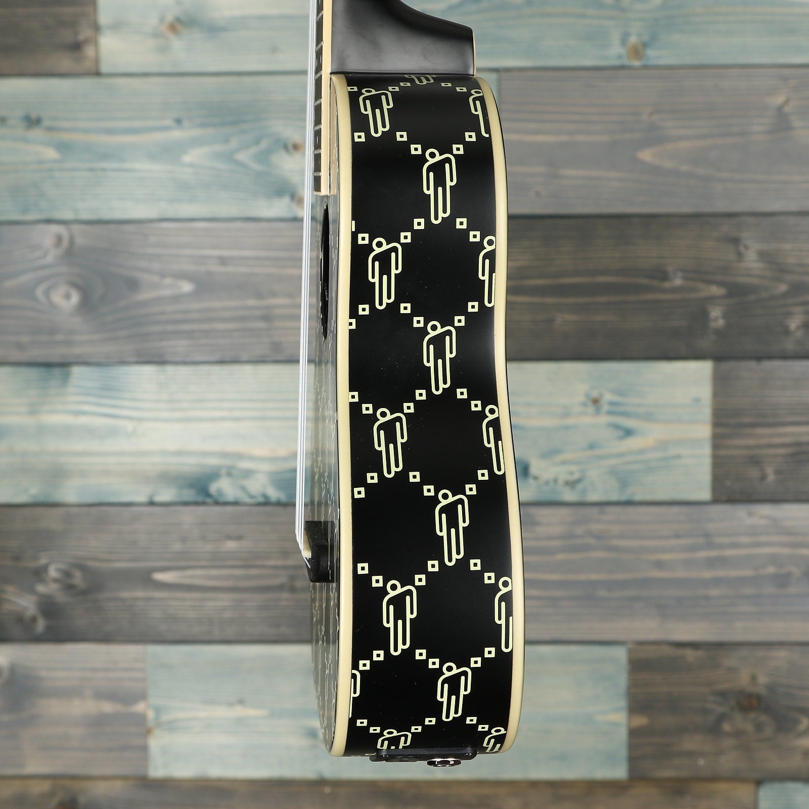 Fender Billie Eilish Uke, Walnut Fingerboard, Black