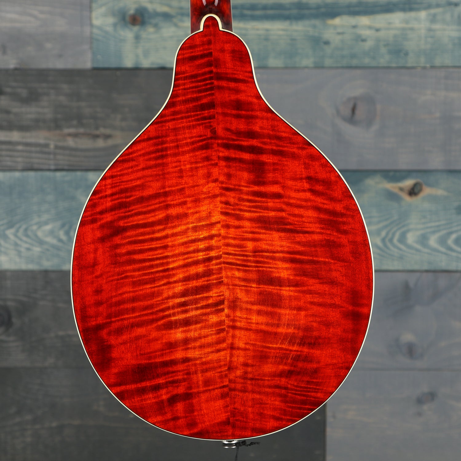 Eastman MD604 A-Style Classic Oval Hole Mandolin w/Case