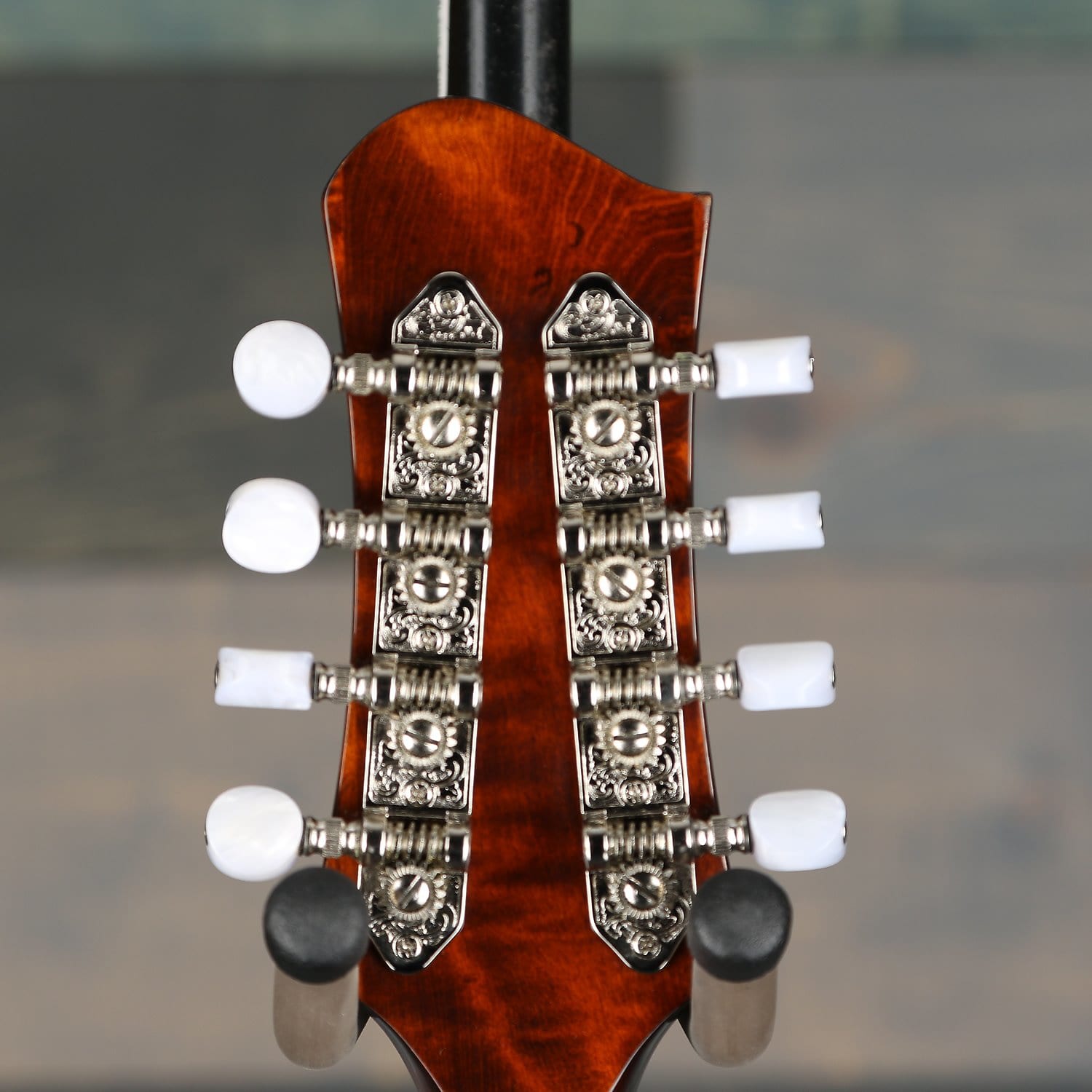 Eastman MD505 A-Style Classic Sunburst F-Hole Mandolin w/Case