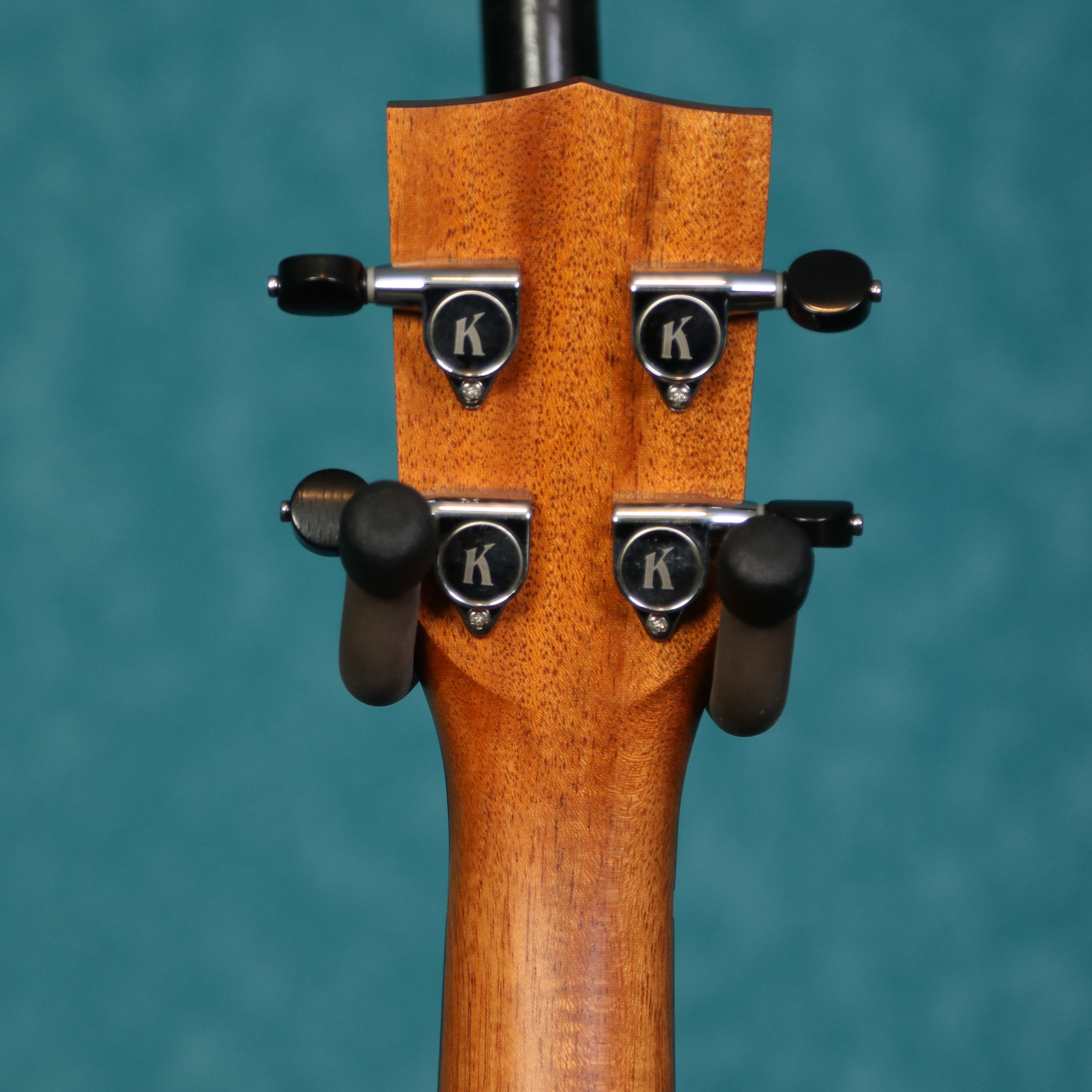 Kala Elite Ukulele USA Solid Sitka Spruce Top Myrtle Super Tenor With Arch Top Hard Case